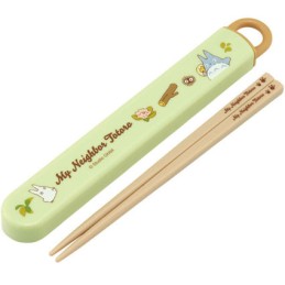 Figurine Skater Mon Voisin Totoro Baguettes avec Boîte Totoro et Chatbus 16 cm Boutique Geneve Suisse
