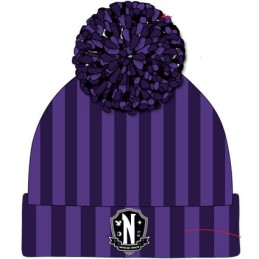 Figuren Heroine Inc. Wednesday Mütze Pom-Pom Nevermore Logo Genf Shop Schweiz
