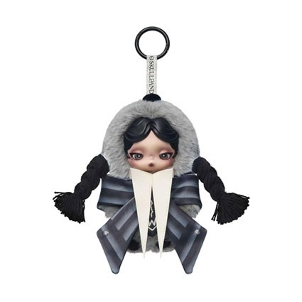 Figur POP MART POP MART – SKULLPANDA x Wednesday Plush (Nevermore Academy) Geneva Store Switzerland