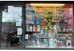New Pop Culture Window Display in Geneva – Figurines, Art Toys & Japanese Pokémon